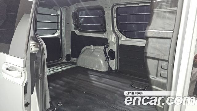 Hyundai Staria Cargo 3-Seater Modern 2022 — фото 12