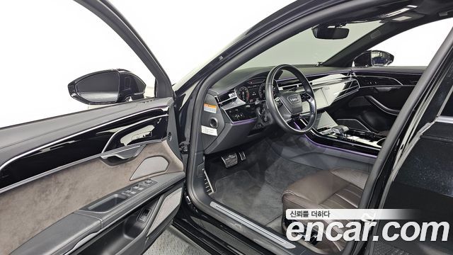 Audi A8 (D5) 55 TFSI Quattro LWB 2021 — фото 10