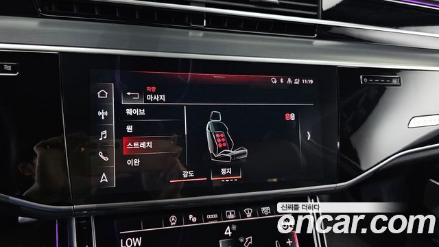 Audi A8 (D5) 55 TFSI Quattro LWB 2021 — фото 16