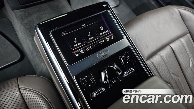 Audi A8 (D5) 55 TFSI Quattro LWB 2021 — фото 18