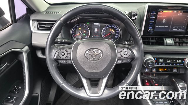 Toyota RAV4 (V) 2.5 2WD 2019 — фото 13
