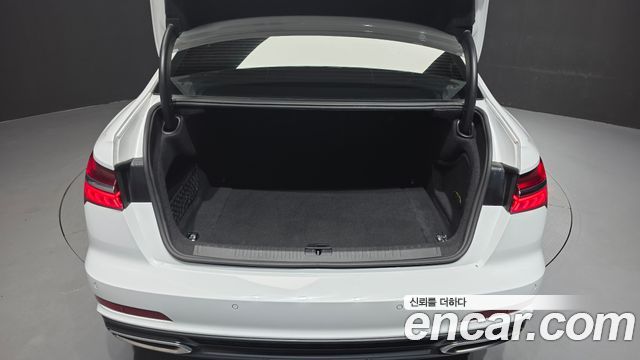 Audi A6 (C8) 45 TFSI Premium 2020 — фото 17