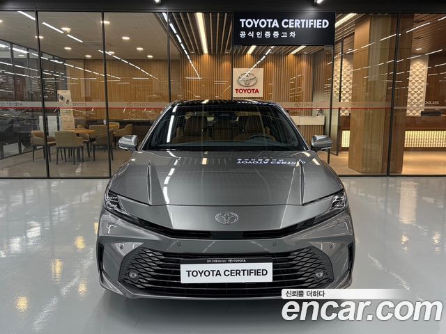 Toyota Camry (XV80) 2.5 XLE Premium Hybrid 2026 — фото 3
