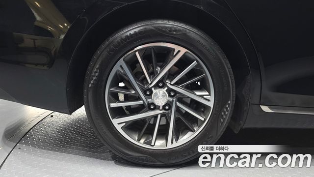 Hyundai Grandeur (IG) 3.0 LPi (Taxi) Deluxe 2023 — фото 5