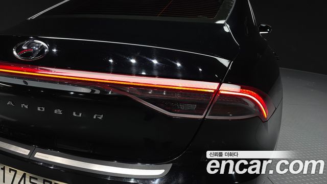 Hyundai Grandeur (IG) 3.0 LPi (Taxi) Deluxe 2023 — фото 23