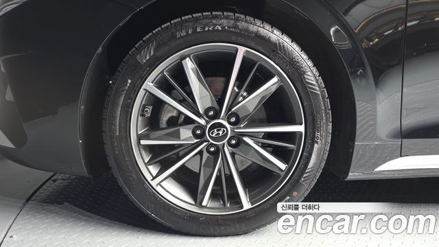 Hyundai Grandeur (IG) 2.5 Le Blanc 2023 — фото 5