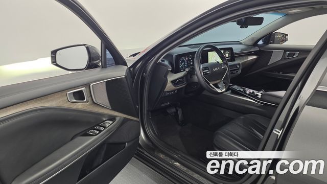 Kia K8 2.5 Gasoline 2WD Noblesse 2023 — фото 10