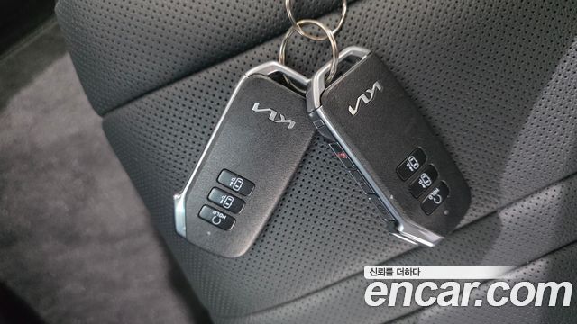 Kia K8 2.5 Gasoline 2WD Noblesse 2023 — фото 17