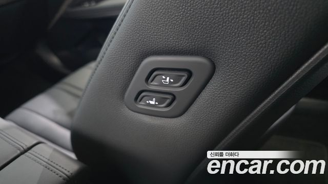 Kia K8 2.5 Gasoline 2WD Noblesse 2023 — фото 19