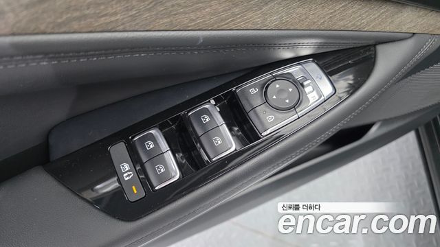 Kia K8 2.5 Gasoline 2WD Noblesse 2023 — фото 33
