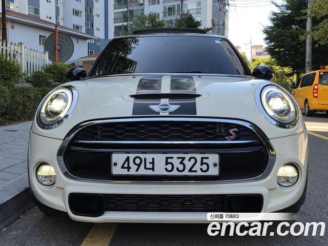 MINI Cooper SD 5Door Standard 3rd 2017 — фото 3