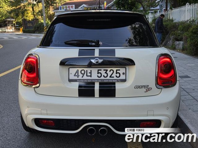 MINI Cooper SD 5Door Standard 3rd 2017 — фото 4