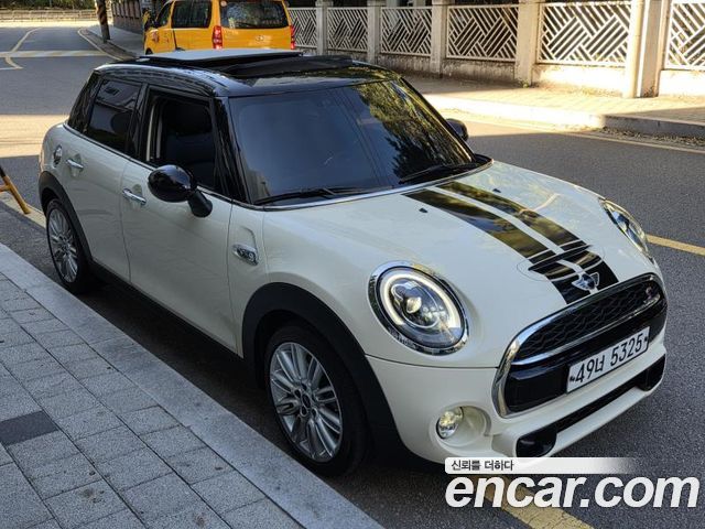 MINI Cooper SD 5Door Standard 3rd 2017 — фото 6