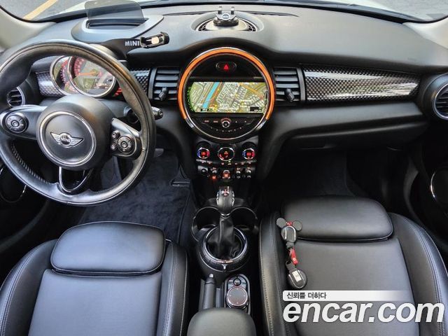 MINI Cooper SD 5Door Standard 3rd 2017 — фото 7