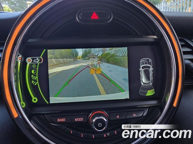 MINI Cooper SD 5Door Standard 3rd 2017 — фото 20
