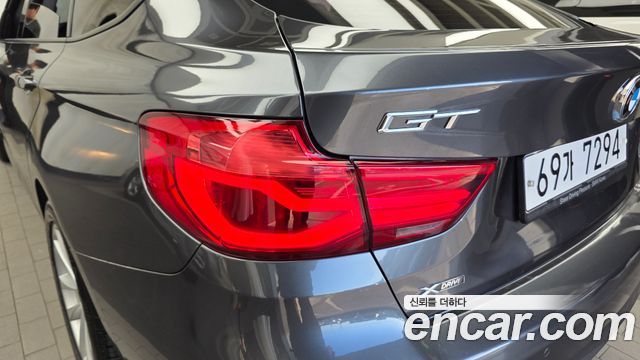 BMW 3 Series GT (F34) GT 320d xDrive 2018 — фото 23
