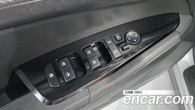 Kia Sportage Hybrid (V) Prestige 2023 — фото 32