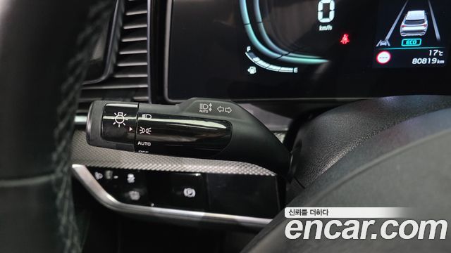 Kia Sportage Hybrid (V) Prestige 2023 — фото 34