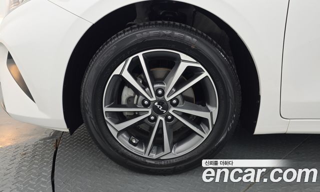 Kia K3 (II) 1.6 Prestige 2022 — фото 5