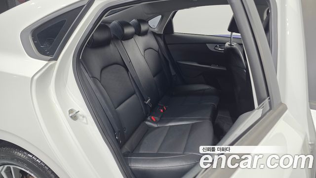 Kia K3 (II) 1.6 Prestige 2022 — фото 12