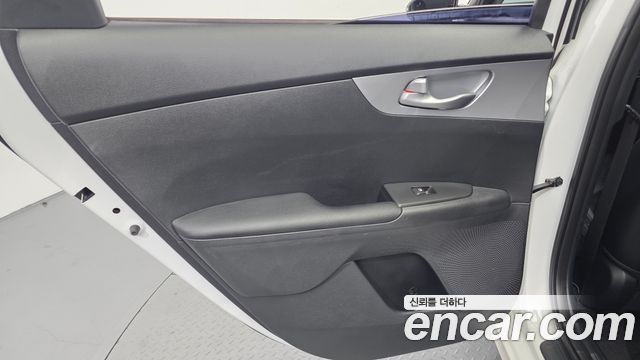 Kia K3 (II) 1.6 Prestige 2022 — фото 25