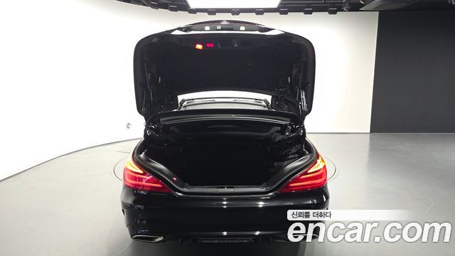 Mercedes-Benz SL-Class SL400 R231 2017 — фото 24