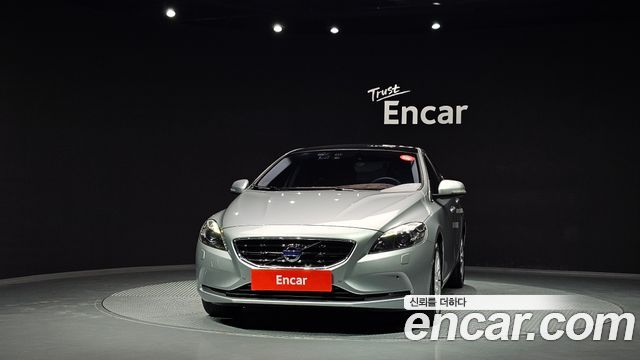 Volvo V40 D3 2nd 2016 — фото 3