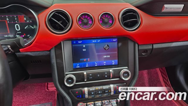 Ford Mustang GT Convertible 2019 — фото 14