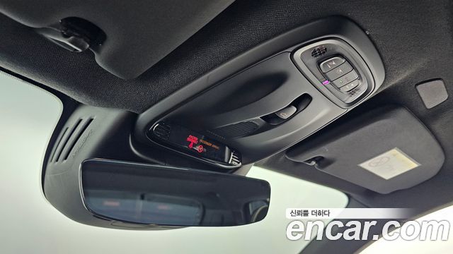 Volvo XC40 B4 R-Design 2021 — фото 19