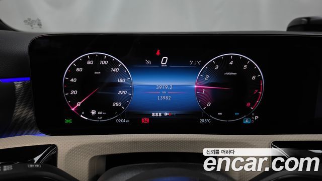 Mercedes-Benz A-Class (W177) A220 Sedan 2025 — фото 8