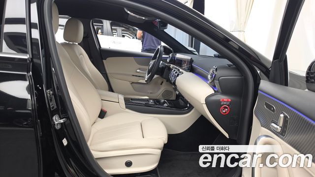 Mercedes-Benz A-Class (W177) A220 Sedan 2025 — фото 11