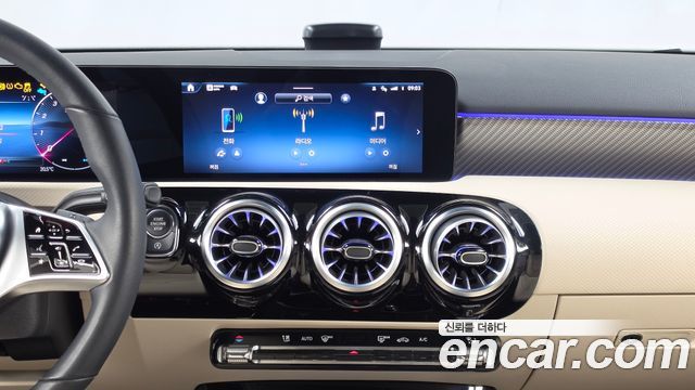 Mercedes-Benz A-Class (W177) A220 Sedan 2025 — фото 14