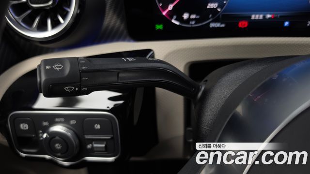 Mercedes-Benz A-Class (W177) A220 Sedan 2025 — фото 18