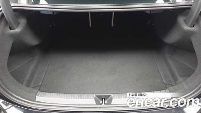 Mercedes-Benz A-Class (W177) A220 Sedan 2025 — фото 20