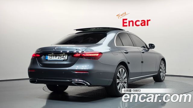 Mercedes-Benz E-Class (W213) E350 4MATIC Exclusive 2023 — фото 2