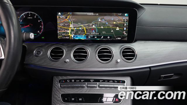 Mercedes-Benz E-Class (W213) E350 4MATIC Exclusive 2023 — фото 12