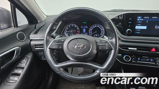 Hyundai Sonata (DN8) 2.0 Premium Family 2020 — фото 17