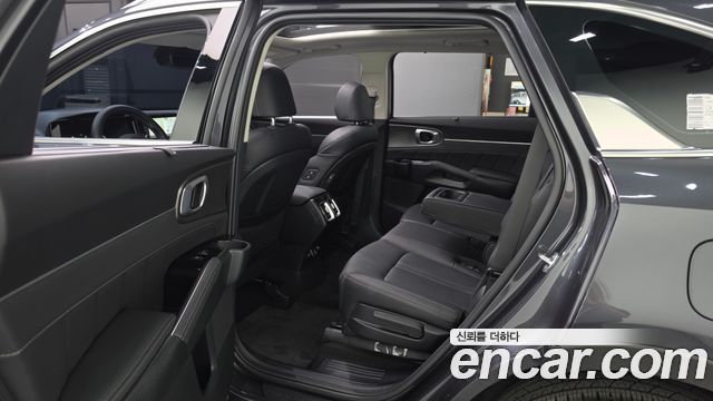 Kia Sorento (IV) Gasoline 2.5T 4WD Noblesse 2023 — фото 15