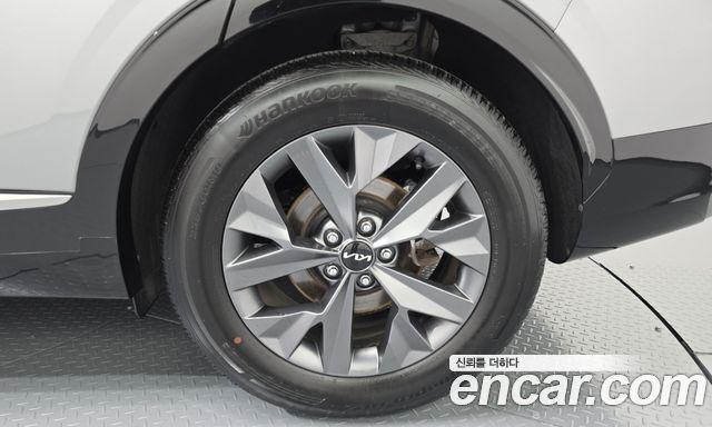 Kia Sportage (V) Diesel 2.0 2WD Nobleless 2023 — фото 21