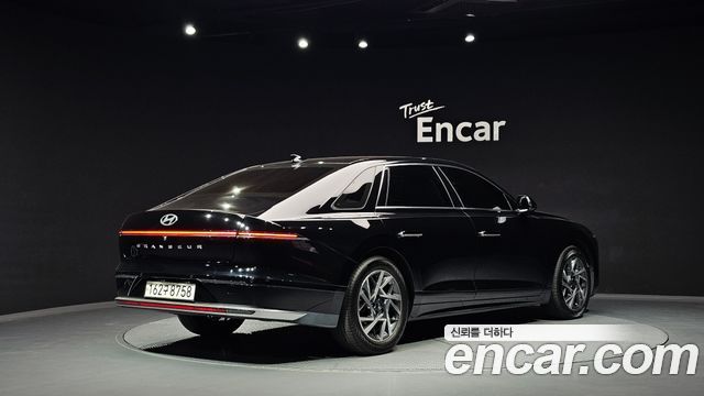 Hyundai Grandeur (GN7) 2,5 Gasoline 2WD Premium 2023 — фото 2
