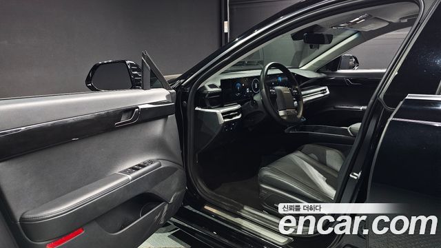 Hyundai Grandeur (GN7) 2,5 Gasoline 2WD Premium 2023 — фото 10