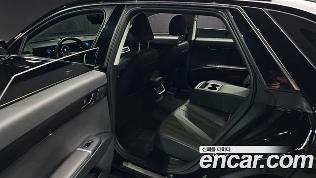 Hyundai Grandeur (GN7) 2,5 Gasoline 2WD Premium 2023 — фото 12