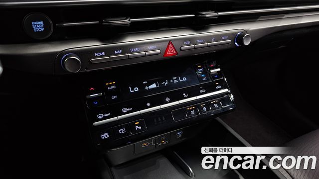 Hyundai Grandeur (GN7) 2,5 Gasoline 2WD Premium 2023 — фото 19