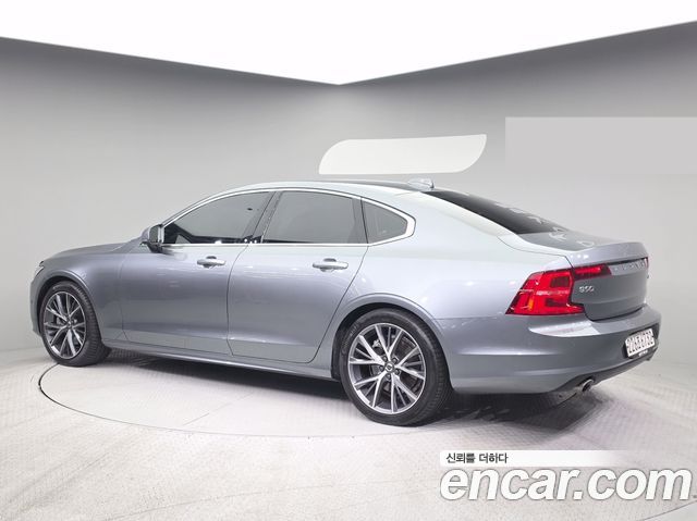 Volvo S90 D5 AWD Momentum 2019 — фото 4