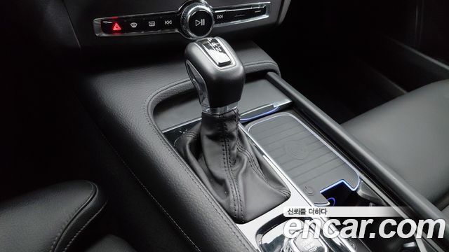 Volvo S90 D5 AWD Momentum 2019 — фото 22