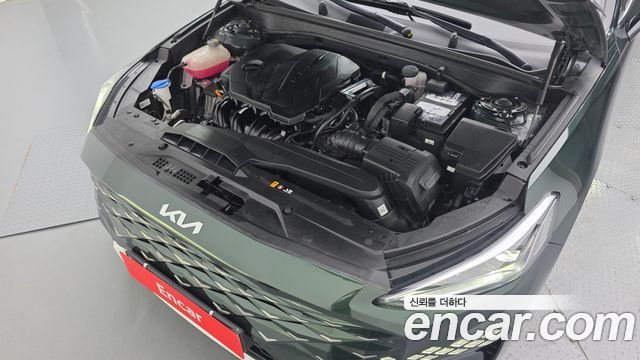 Kia K8 2.5 Gasoline 2WD Noblesse 2022 — фото 6