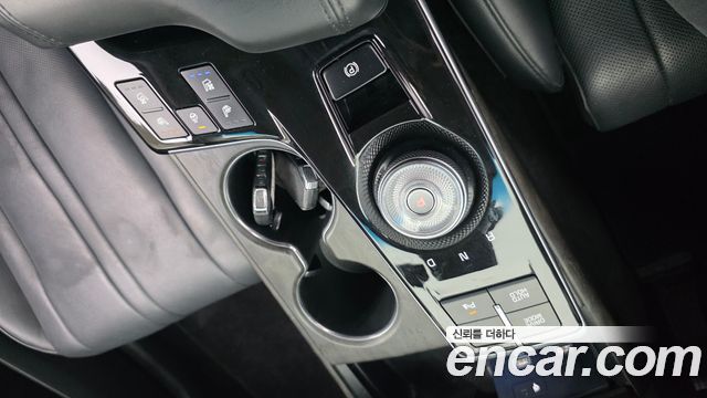 Kia K8 2.5 Gasoline 2WD Noblesse 2022 — фото 9
