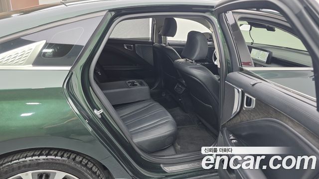 Kia K8 2.5 Gasoline 2WD Noblesse 2022 — фото 11