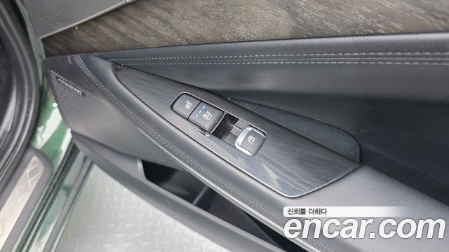 Kia K8 2.5 Gasoline 2WD Noblesse 2022 — фото 19
