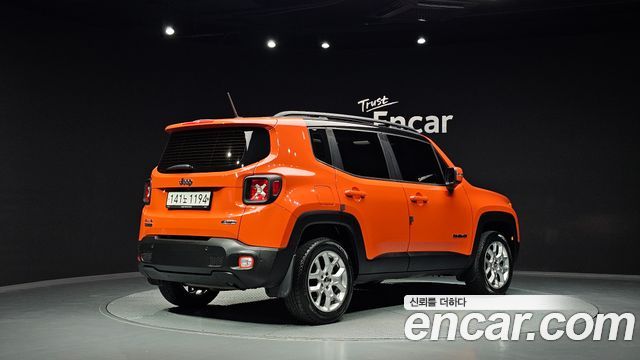 Jeep Renegade 2.0 Diesel Longitude AWD 2015 — фото 2